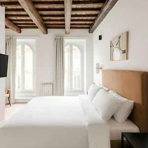 Sonder Piazza Venezia Aparthotel