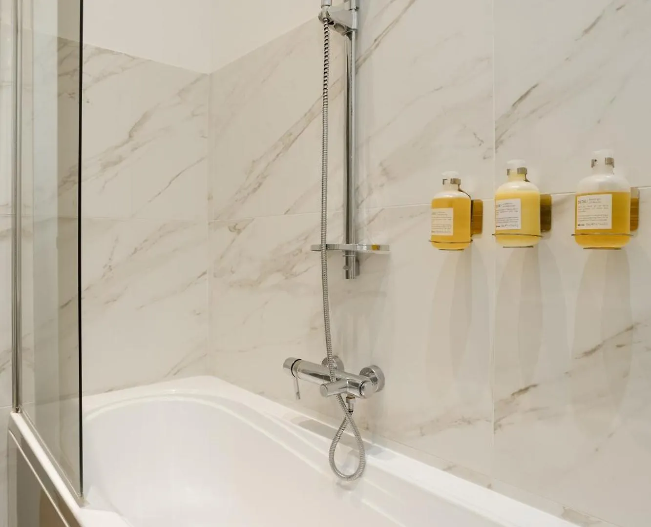 Sonder Fontana Di Trevi Aparthotel Rome Italy